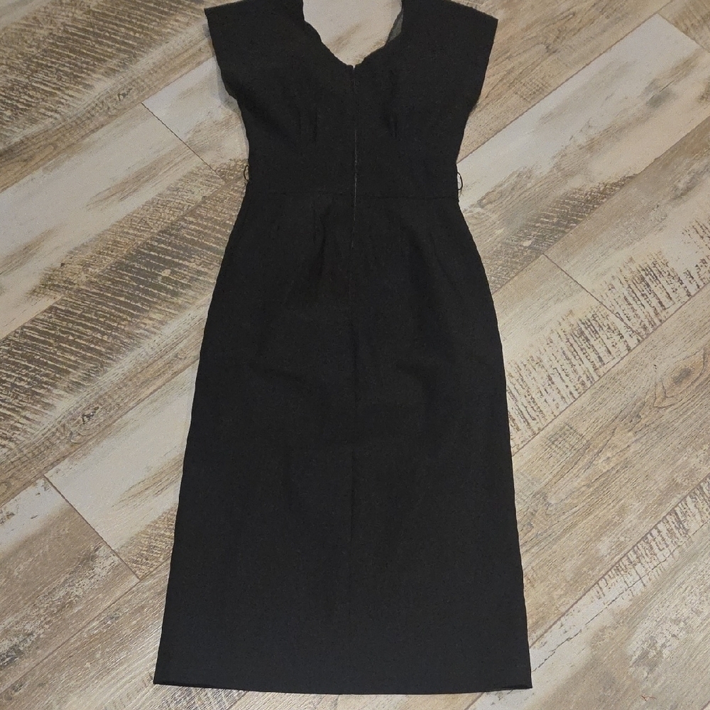 Stop Staring Elegant Black Midi Dress with Red Accents - Picture 7 of 11